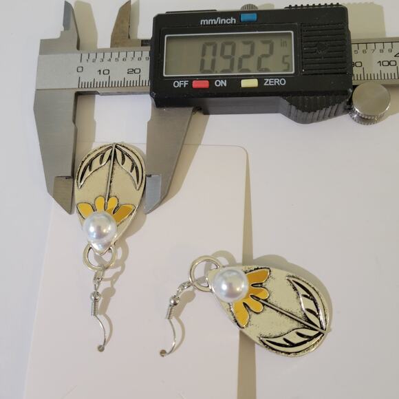 Boho Dangle Earrings Silver Tone Teardrop Floral  Yellow Enamel Faux Pearl 2.4" - Picture 8 of 10